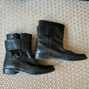 STUART WEITZMAN | 7.5 | Black Studded Ankle Leather Boots